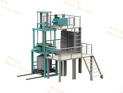 帮我写一篇关于低压浇铸机厂家的700个字中文原创的文章，并在文章前面配上一个标题，标题前面加上“标题”两字