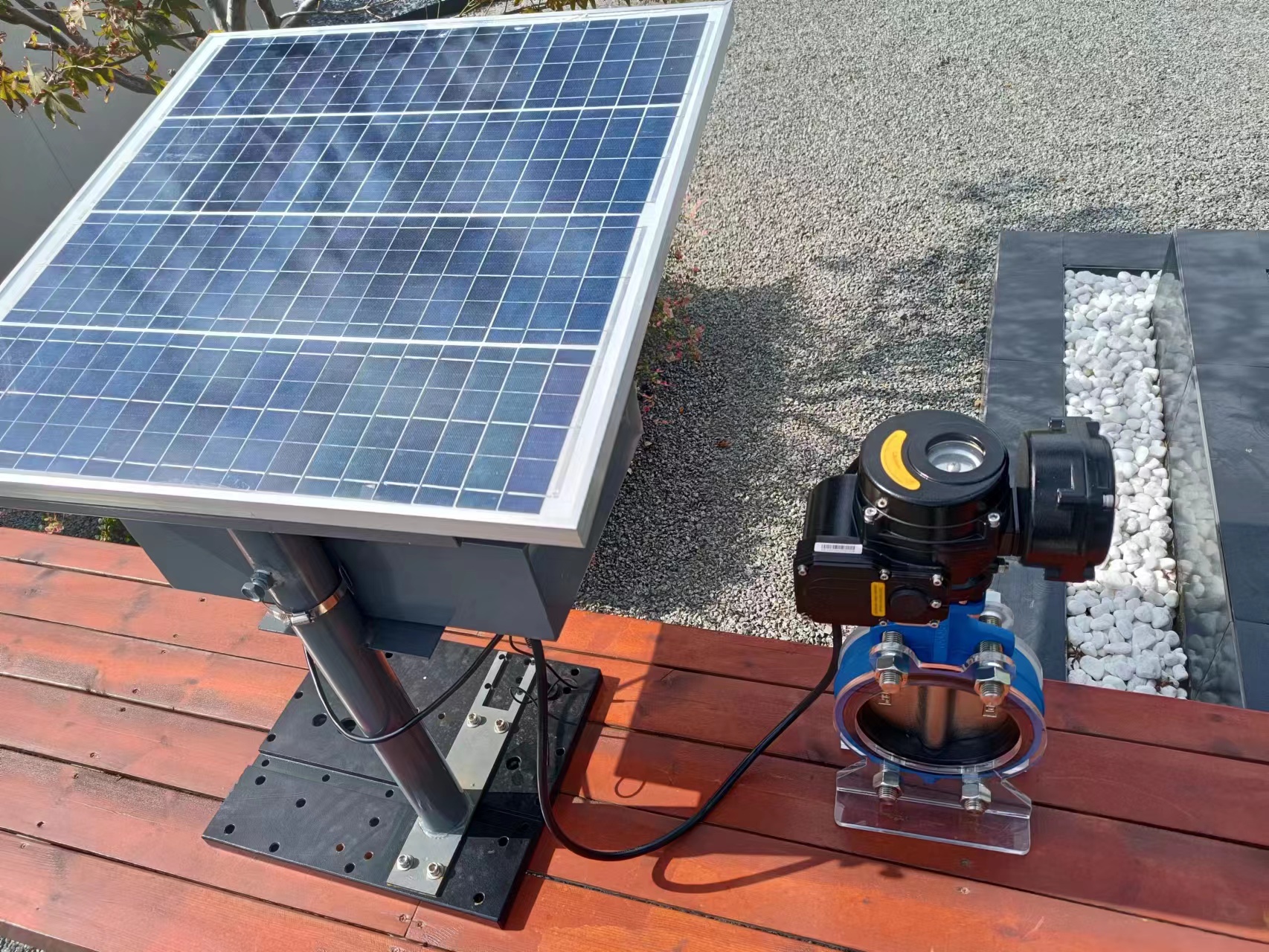 锂电智能控制太阳能电动执行器
